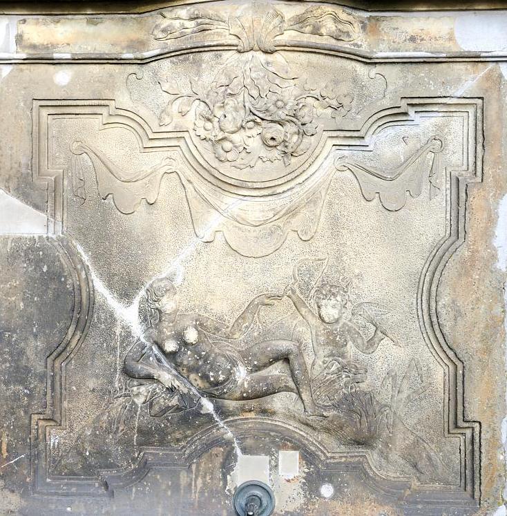 5133_6965 Relief am Minerva Brunnen - historischer Brunnen Fischmarkt Hamburg Altona. | Altonaer Fischmarkt und Fischauktionshalle